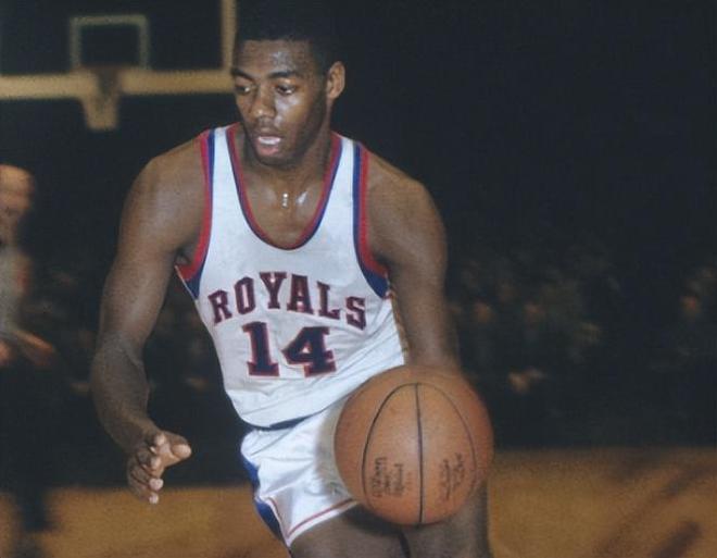 魔鬼赛程前闹内讧！利物浦遭遇四大危机，争四成球队终极目标