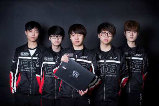 18岁新秀王洪泽CBA首秀获赞成熟如28岁